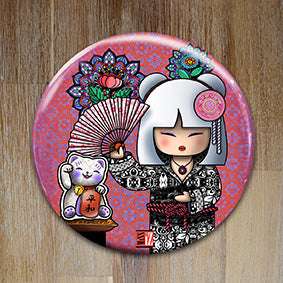Badge "Sei" (Sérénité) - Collection "World Charming Dolls"